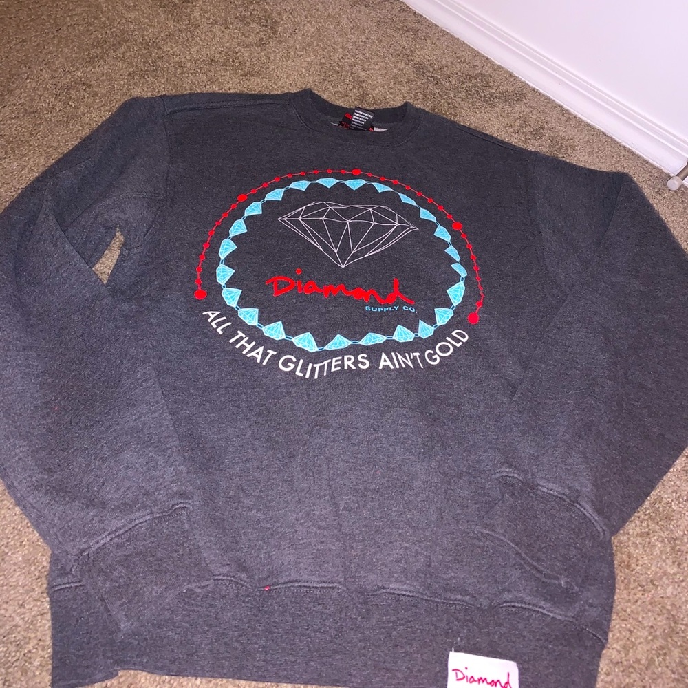 Diamond crew neck